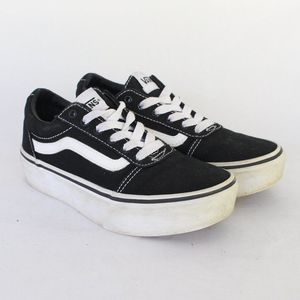 Vans Old Skool Youth Size 1 Black and White Low Top Lace Up Skate Shoes Sneakers
